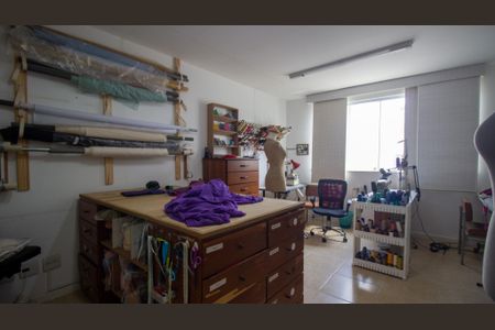 Casa de condomínio à venda com 250m², 4 quartos e 1 vagaSuíte 4