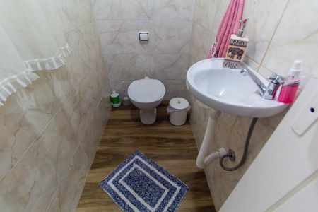 Casa à venda com 148m², 2 quartos e 2 vagasBanheiro de Serviço