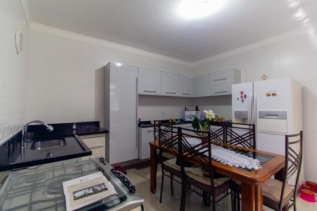 Casa à venda com 148m², 2 quartos e 2 vagasCozinha