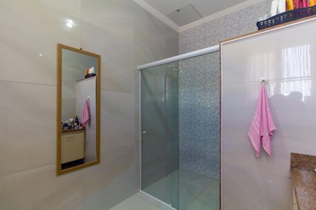 Casa à venda com 148m², 2 quartos e 2 vagasBanheiro