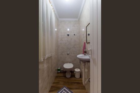 Casa à venda com 148m², 2 quartos e 2 vagasBanheiro de Serviço