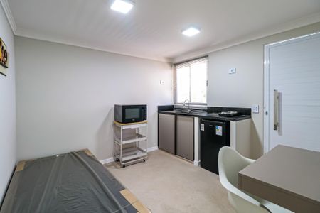 Studio de kitnet/studio para alugar com 1 quarto, 12m² em Vila Morse, São Paulo