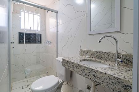 Banheiro Social de kitnet/studio para alugar com 1 quarto, 12m² em Vila Morse, São Paulo