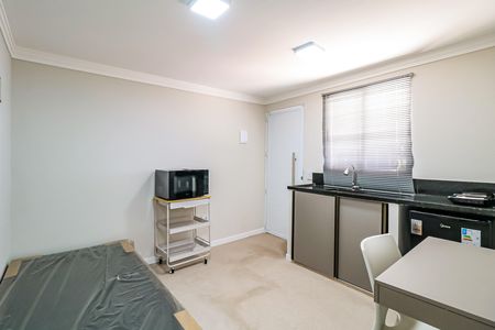 Studio de kitnet/studio para alugar com 1 quarto, 12m² em Vila Morse, São Paulo