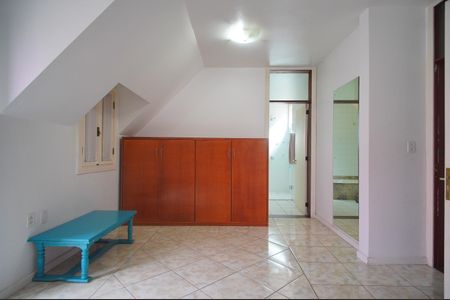 Casa para alugar com 490m², 3 quartos e 3 vagasSuíte