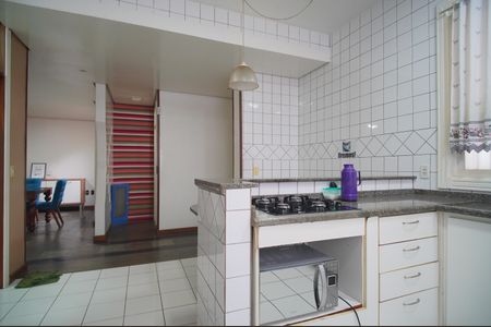 Casa para alugar com 490m², 3 quartos e 3 vagasCozinha