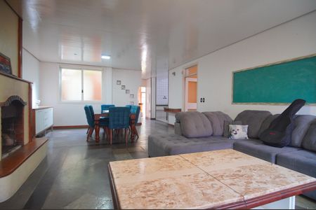 Casa para alugar com 490m², 3 quartos e 3 vagasSala