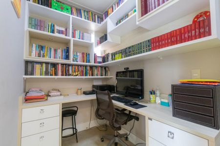 Apartamento à venda com 134m², 3 quartos e 3 vagasEscritório