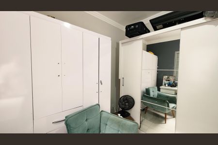 Casa à venda com 140m², 4 quartos e 5 vagas Casa à venda com 140m², 4 quartos e 5 vagasQuarto 3