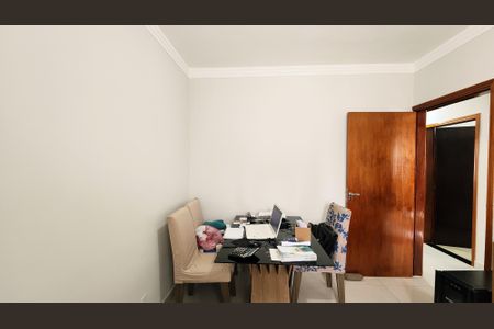 Casa à venda com 140m², 4 quartos e 5 vagas Casa à venda com 140m², 4 quartos e 5 vagasQuarto 1