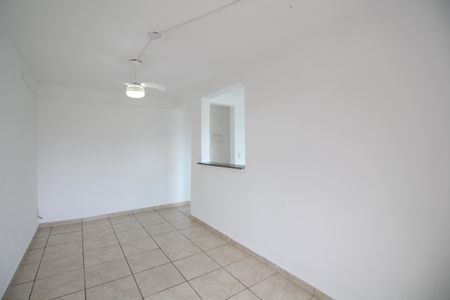 Sala de apartamento à venda com 3 quartos, 60m² em Taquara, Rio de Janeiro