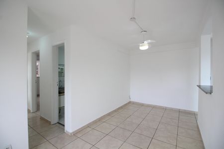 Sala de apartamento à venda com 3 quartos, 60m² em Taquara, Rio de Janeiro