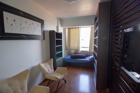 Sala de apartamento para alugar com 1 quarto, 45m² em Qnd Condomínio, Brasília