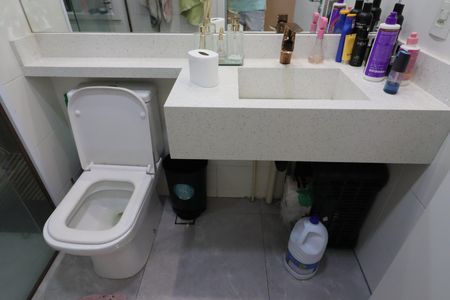 Apartamento à venda com 67m², 2 quartos e 1 vagaBanheiro 2