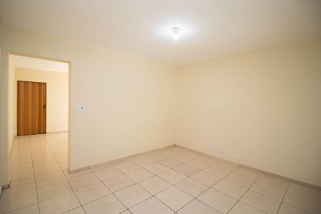Quarto de casa para alugar com 1 quarto, 37m² em Jardim Presidente Dutra, Guarulhos