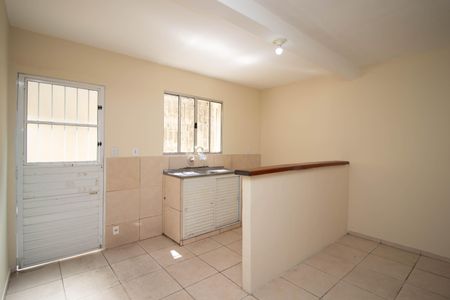Sala/Cozinha de casa para alugar com 1 quarto, 37m² em Jardim Presidente Dutra, Guarulhos