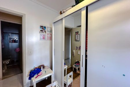 Apartamento à venda com 75m², 3 quartos e 1 vagaQuarto 2