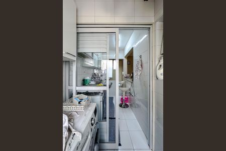 Apartamento à venda com 75m², 3 quartos e 1 vagaÁrea de Serviço