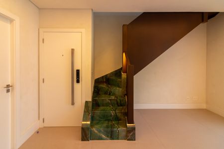 Apartamento à venda com 200m², 3 quartos e 3 vagas Apartamento à venda com 200m², 3 quartos e 3 vagasSala