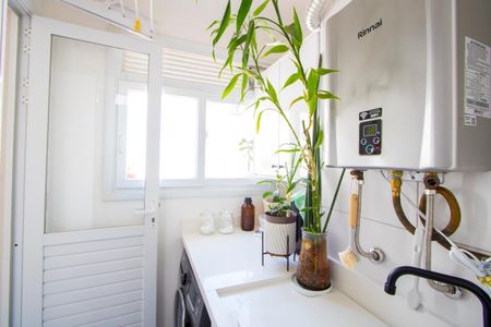 Apartamento à venda com 70m², 3 quartos e 1 vagaÁrea de serviço