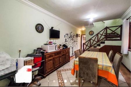 Casa à venda com 201m², 3 quartos e 3 vagas