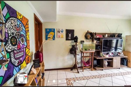 Casa à venda com 3 quartos, 201m² em Vila Morse, São Paulo