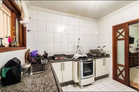 Casa à venda com 201m², 3 quartos e 3 vagas