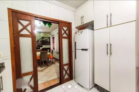 Casa à venda com 201m², 3 quartos e 3 vagas