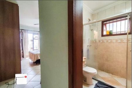 Casa à venda com 201m², 3 quartos e 3 vagas