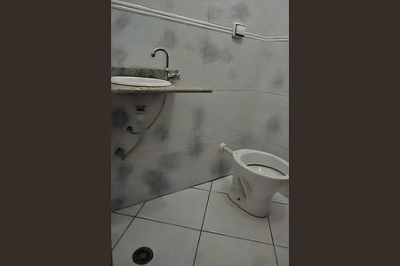 Casa à venda com 122m², 3 quartos e 5 vagas