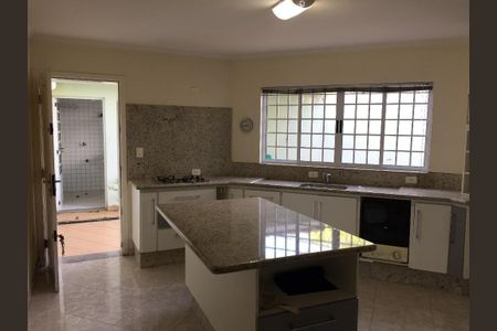 Casa à venda com 2 quartos, 148m² em Jardim Marek, Santo André
