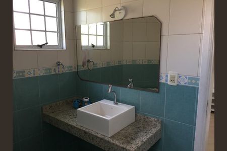 Casa à venda com 2 quartos, 148m² em Jardim Marek, Santo André