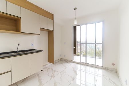 Apartamento para alugar com 37m², 2 quartos e 1 vagaSala/Cozinha