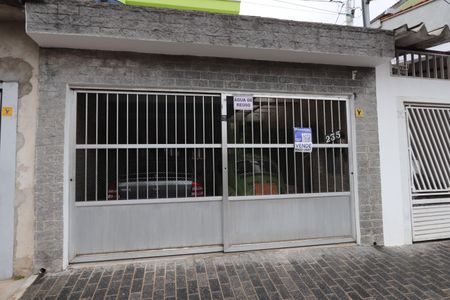 Casa à venda com 117m², 3 quartos e 2 vagasFachada