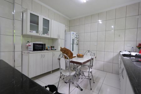 Casa à venda com 117m², 3 quartos e 2 vagasCozinha