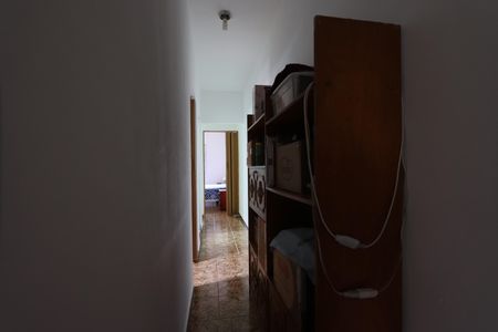 Casa à venda com 117m², 3 quartos e 2 vagasCorredor