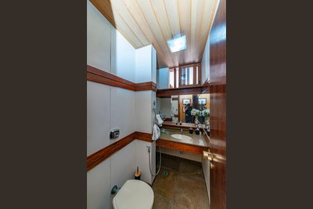 Casa à venda com 355m², 4 quartos e 3 vagasLavabo