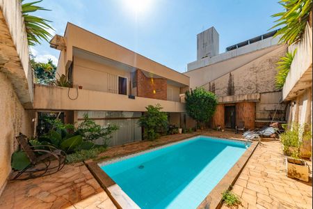 Casa à venda com 355m², 4 quartos e 3 vagasPiscina