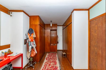 Casa à venda com 355m², 4 quartos e 3 vagasSuíte 3