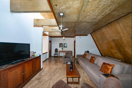 Casa à venda com 355m², 4 quartos e 3 vagasSala 4