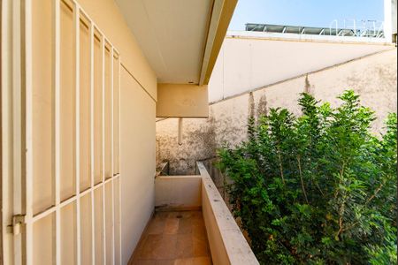 Casa à venda com 355m², 4 quartos e 3 vagasVaranda da Suíte 1