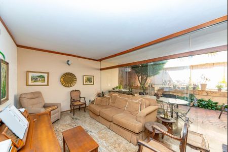 Casa à venda com 355m², 4 quartos e 3 vagasSala 3