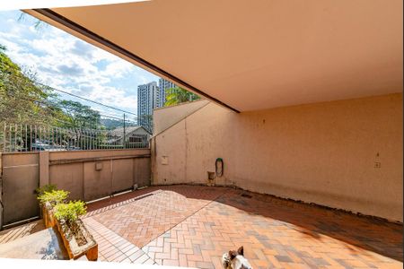 Casa à venda com 355m², 4 quartos e 3 vagasGaragem