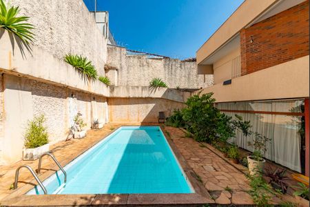Casa à venda com 355m², 4 quartos e 3 vagasPiscina
