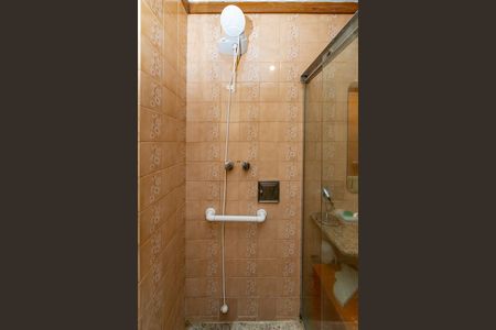 Casa à venda com 355m², 4 quartos e 3 vagasBanheiro da Suíte 1