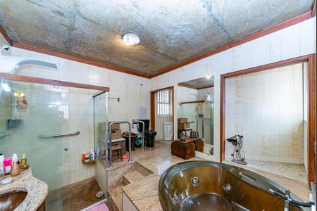 Casa à venda com 355m², 4 quartos e 3 vagasBanheiro da Suíte 3