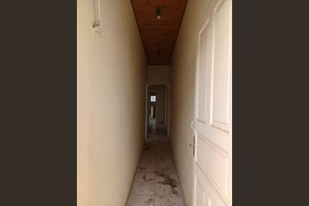 Casa à venda com 221m², 3 quartos e 1 vagaFoto 02