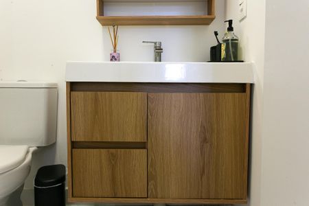 Apartamento à venda com 88m², 3 quartos e 1 vaga Apartamento à venda com 88m², 3 quartos e 1 vagaBanheiro Social