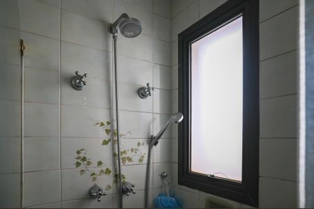 Apartamento à venda com 246m², 4 quartos e 4 vagas Apartamento à venda com 246m², 4 quartos e 4 vagasBanheiro Social