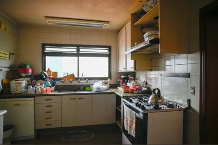 Apartamento à venda com 246m², 4 quartos e 4 vagas Apartamento à venda com 246m², 4 quartos e 4 vagasCozinha